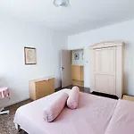 Apartment In Lido Di Jesolo 51145